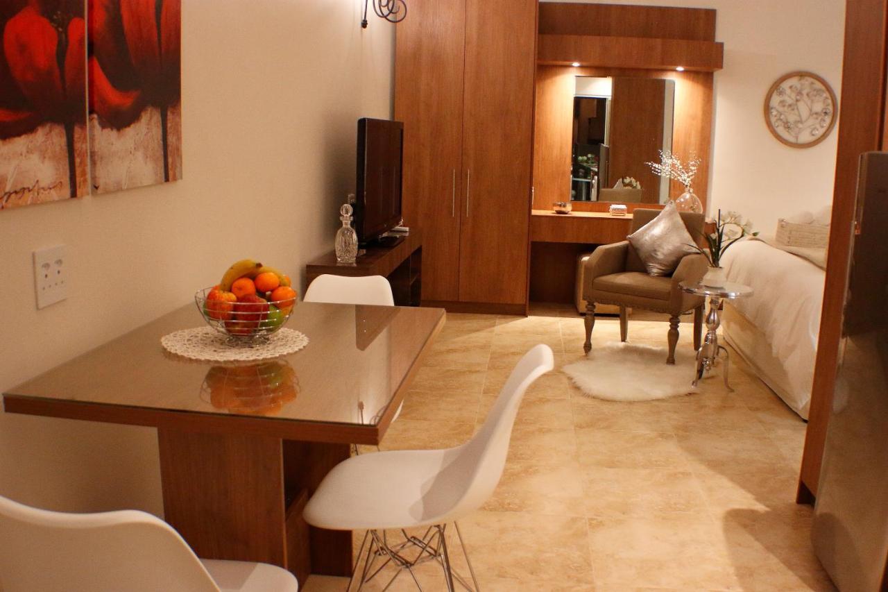 Keret Accommodation Bellville Exterior photo