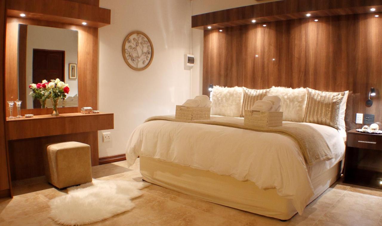 Keret Accommodation Bellville Exterior photo